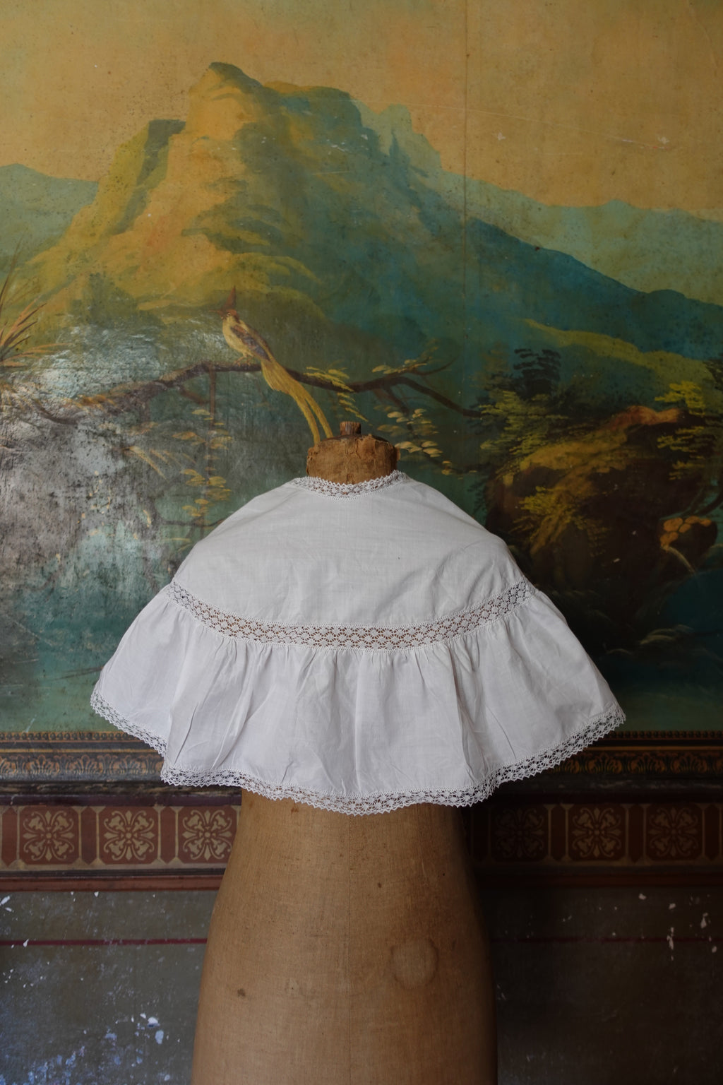 Rare Antique White Cotton Capelet with Bobbin Lace Trim